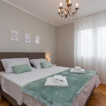 Sweet Home Apatment Split Extérieur photo