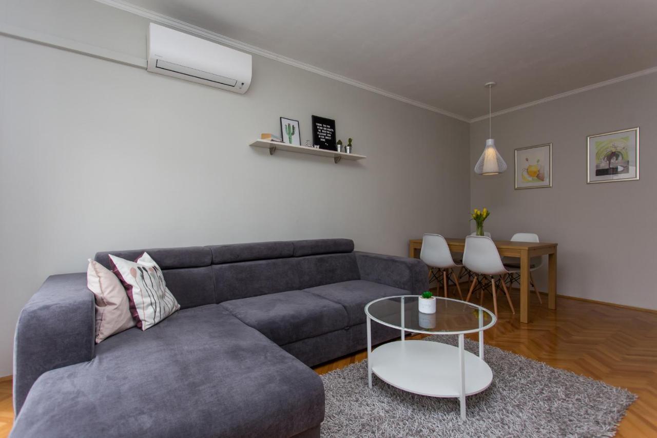 Sweet Home Apatment Split Extérieur photo