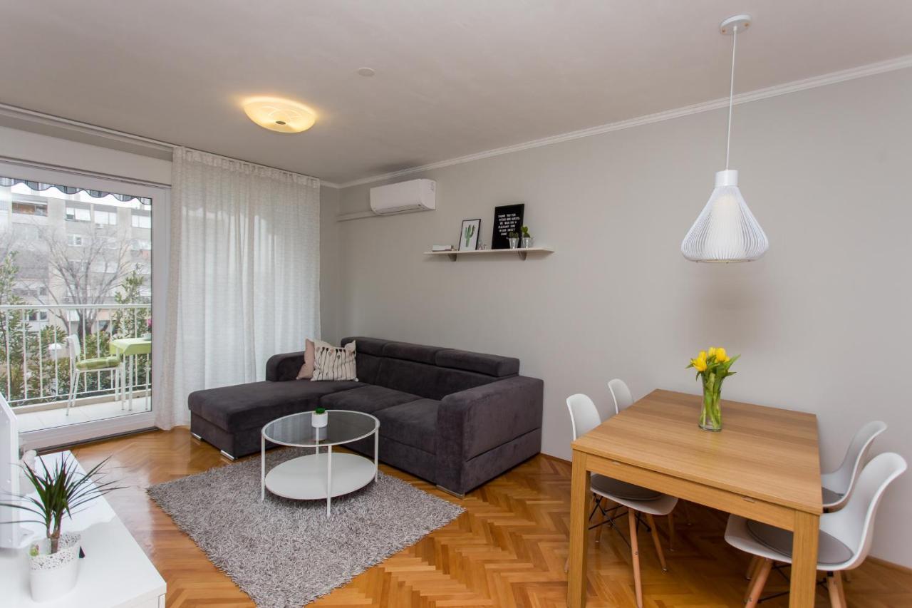 Sweet Home Apatment Split Extérieur photo